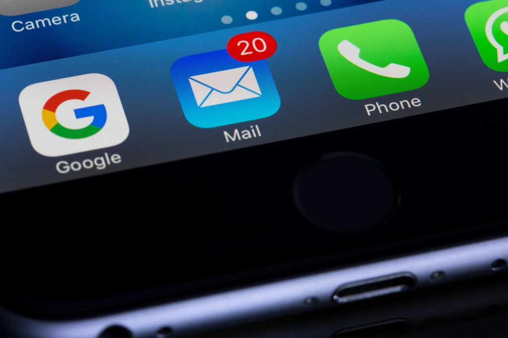 how does email marketing work step-by-step